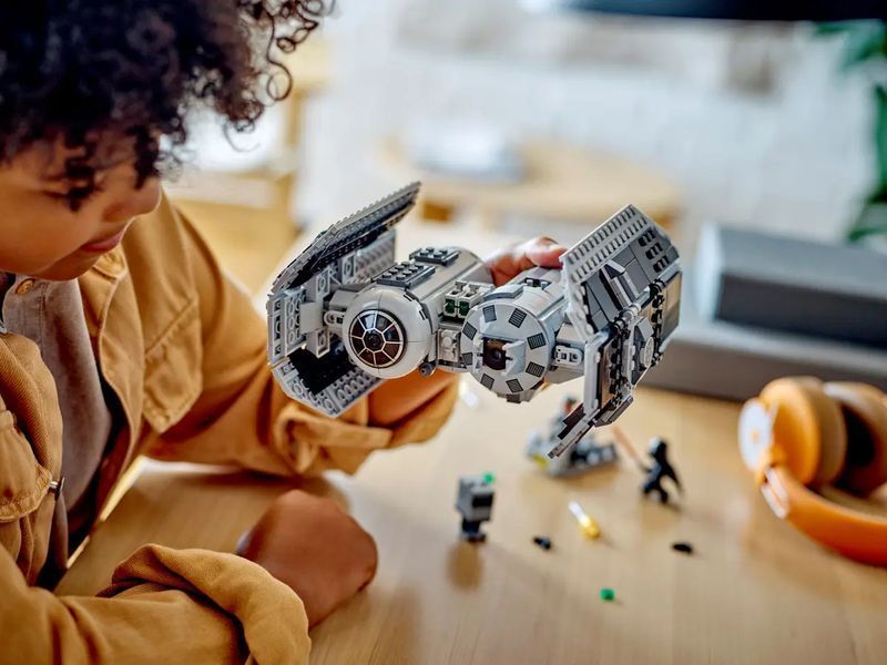 Конструктор Star Wars Бомбардувальник TIE 625 деталей 75347 фото