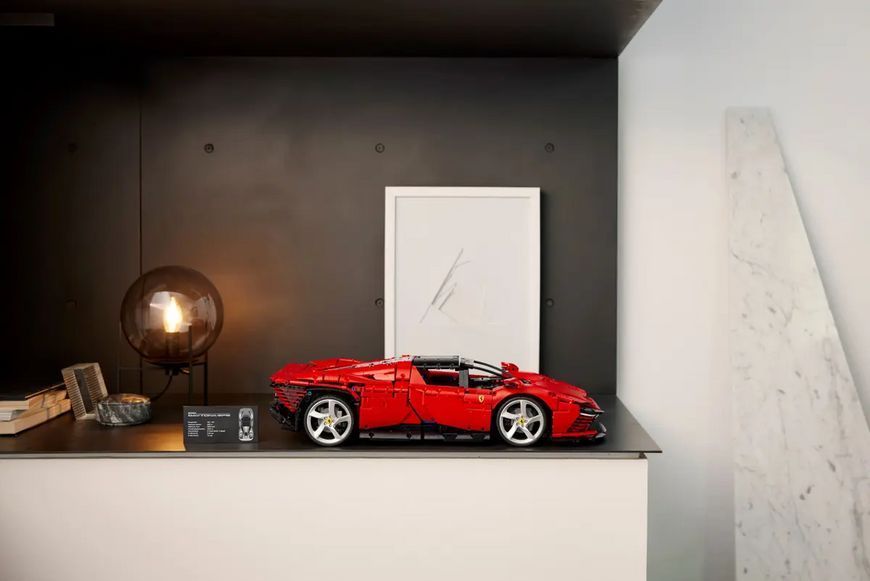 Конструктор спорткар Ferrari Daytona SP3 гоночна машина 3778 деталей 42143 фото