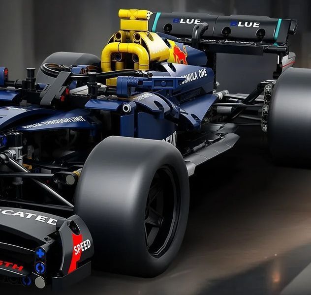 Конструктор Формула 1 Red Bull Racing 1020 деталей REDMG58 фото