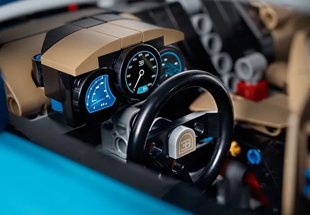 Конструктор спорткар Bugatti Chiron гоночна машина 3599 деталі 42083 фото