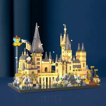Конструктор з підсвіткою Harry Potter Замок Гоґвортс 2743 деталі 2743LIGHT фото