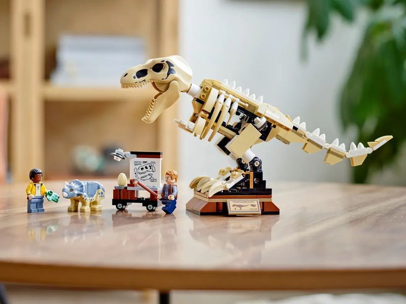 Конструктор Jurassic World Виставковий скелет тиранозавра 76940 фото