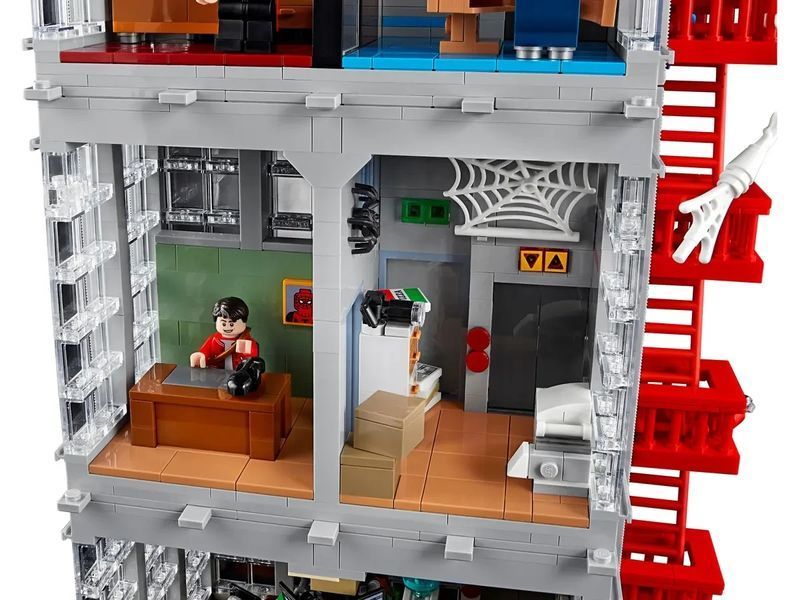 Конструктор Marvel Spider-Man Дейлі Бьюґл 3789 деталей 76178 фото