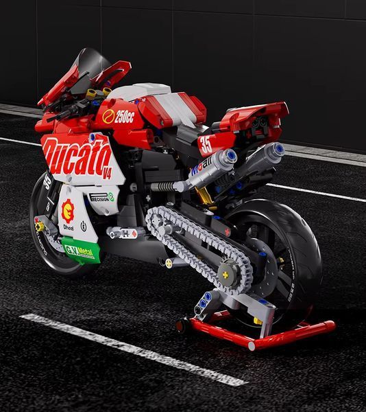 Конструктор Ducati гоночний мотоцикл 863 детали 88800 фото