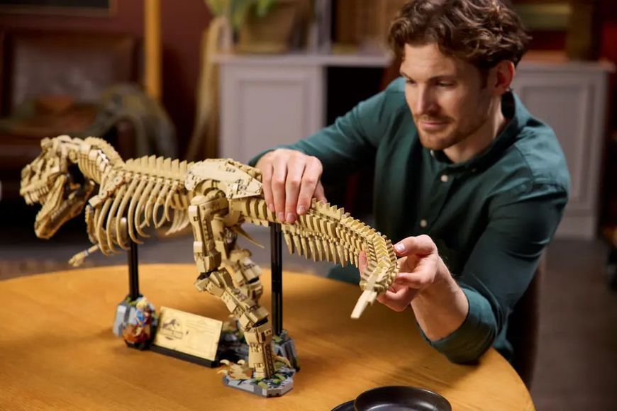 Конструктор Jurassic World Окаменелости динозавров: Тираннозавр рекс 76968 фото