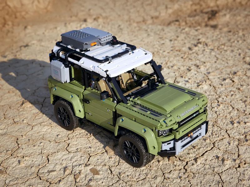 Конструктор джип Land Rover Defender 2573 деталей 42110 фото