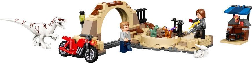 Конструктор Jurassic World Переслідування атроцираптора на мотоциклі 76945 фото