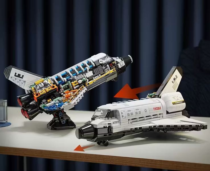 Конструктор Космічний шатл Space Shuttle з висувним супутником 536 деталей T2054 фото